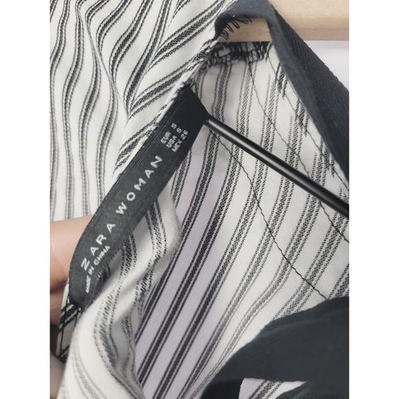 EUC Zara Lace Bell Sleeve Blouse - Small - Picture 10 of 10